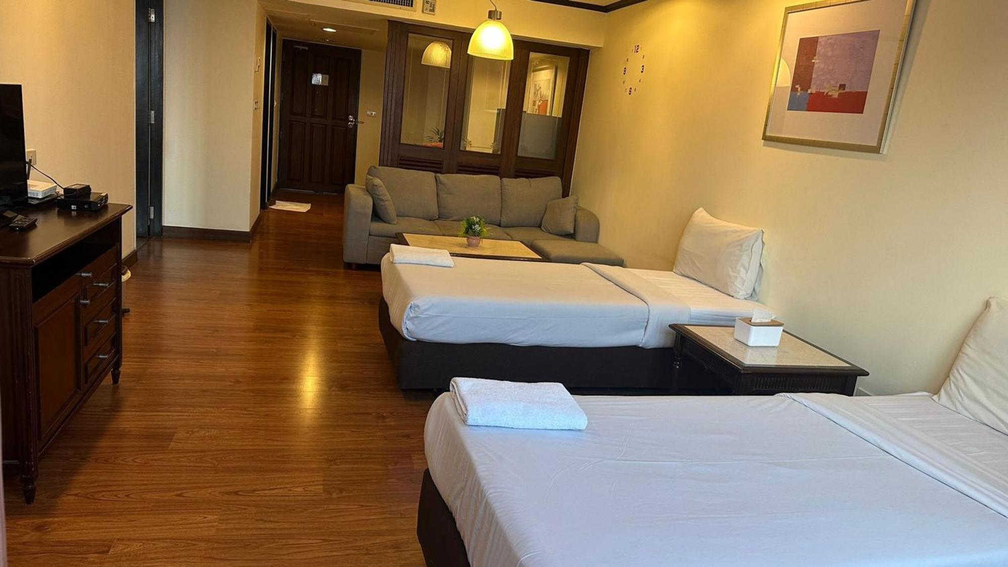 Affordable Serviced Apartments In Nana Omni Tower - Prime Sukhumvit Location Bangkok Eksteriør bilde
