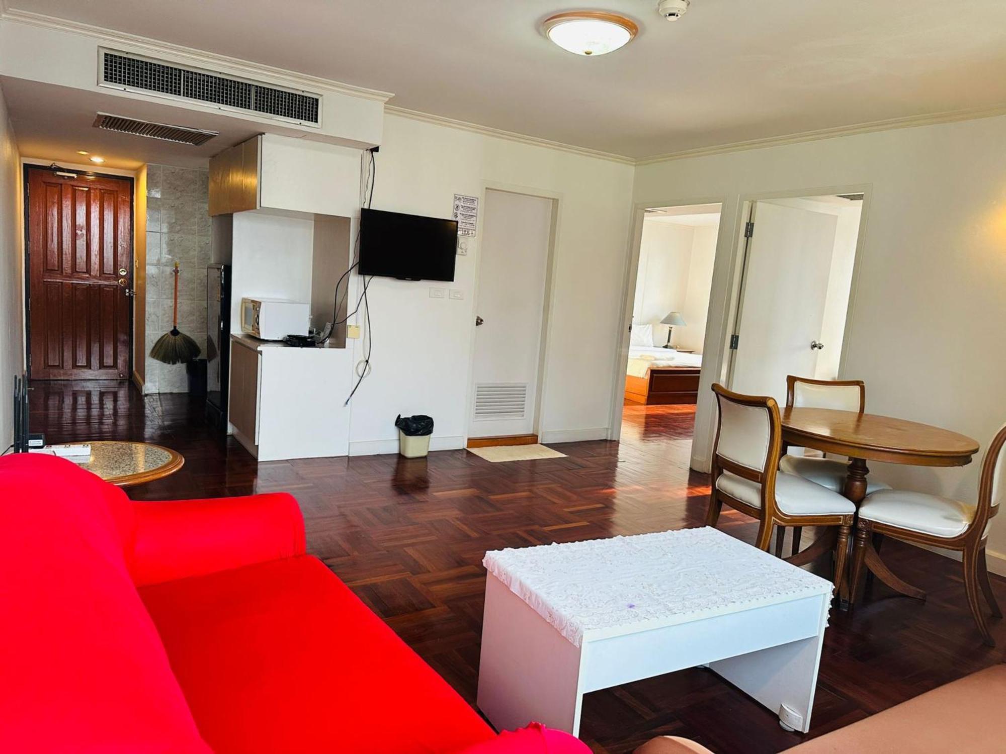 Affordable Serviced Apartments In Nana Omni Tower - Prime Sukhumvit Location Bangkok Eksteriør bilde